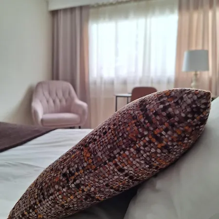 Kaeenpesae Hotel 3*