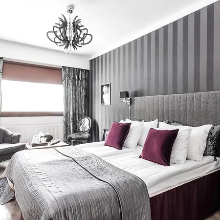 Hotel Kaeenpesae 3*